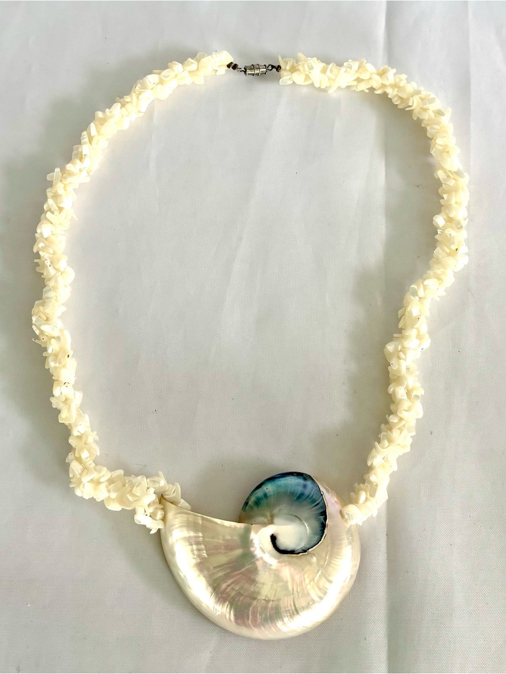 Mother of Pearl 3 Twisted Strand Nautilus Shell 10.5” Necklace w/Barrel Closure